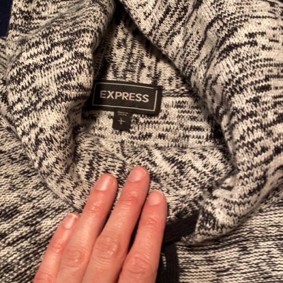 Express - Picture 2 of 2